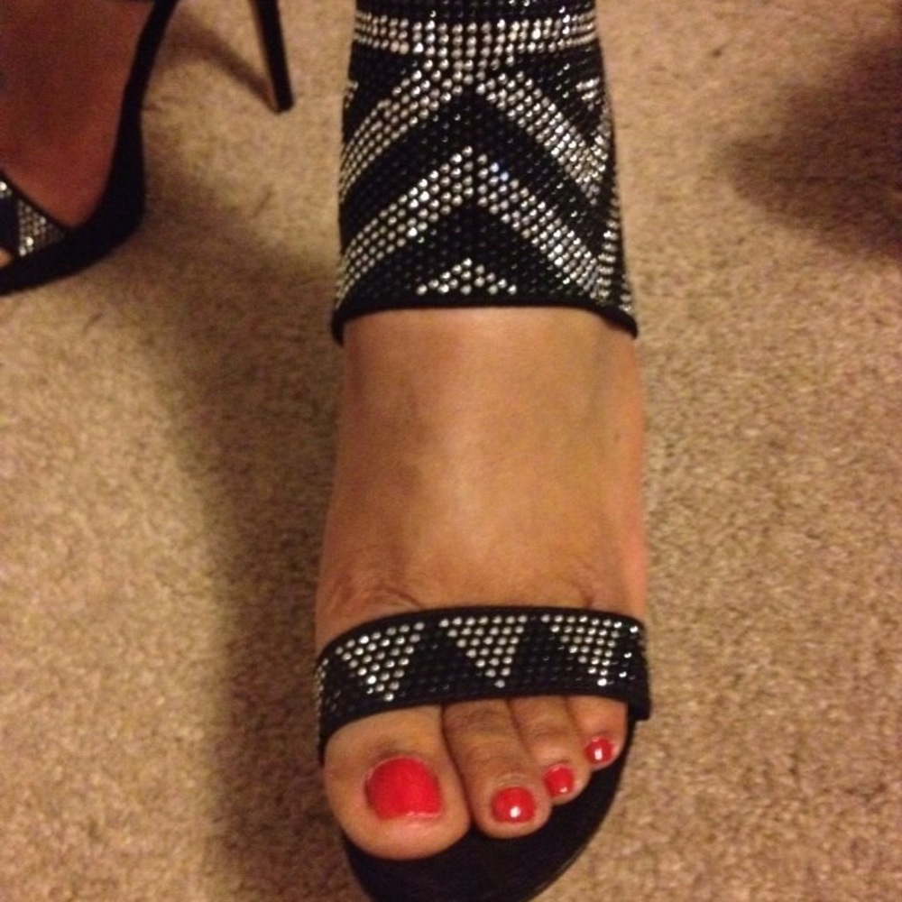 Shoe - Picture 4 of 5
